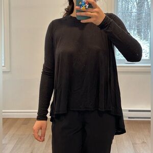 Lululemon Athletica Black Asymmetrical Long Sleeve Tunic